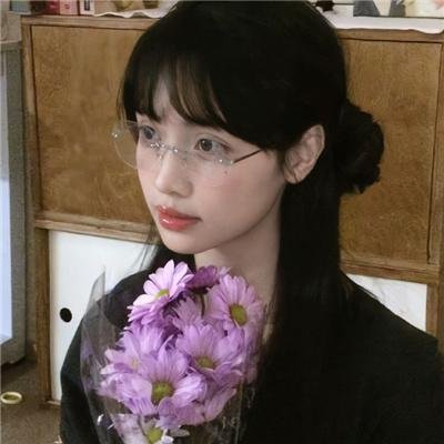 华颐:吞噬怪物的孩子