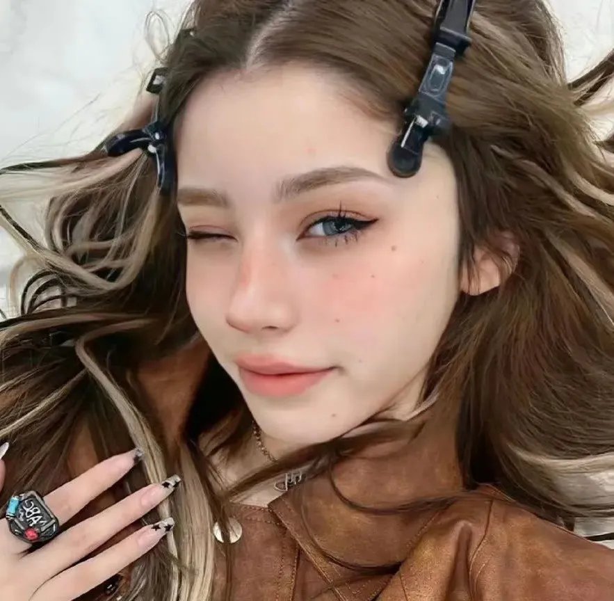 女税务员